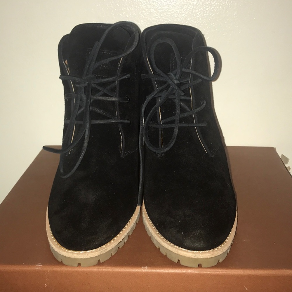 Coach Wedges - Picture 2 of 4